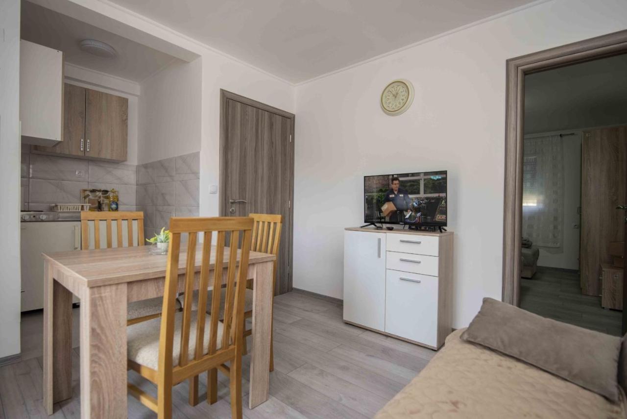 Apartment Miske Ivanica Exterior foto